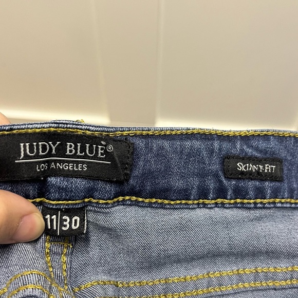 ⬇️$45 Judy Blue skinny fit jeans size 11/30 - Picture 6 of 7